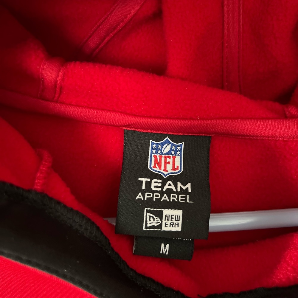 Men’s Atlanta Falcons Hoodie - Picture 2 of 5
